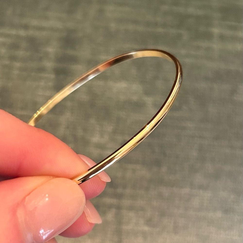 18k Solid Gold Bangle Bracelet